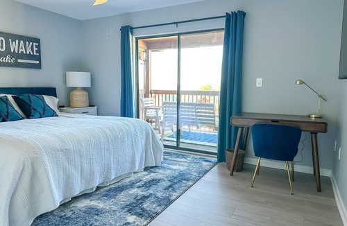 Six Mile Condo | Game Day Lake Retreat - Close to Clemson - Sunset views of Lake Keowee