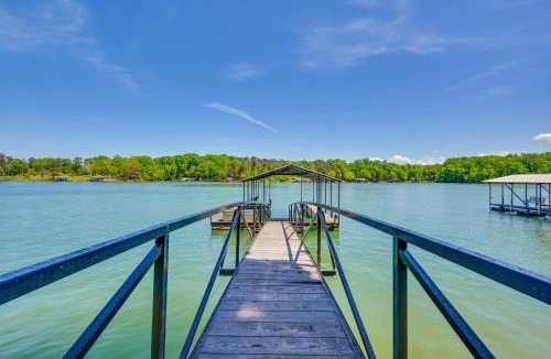 Anderson House | Game Room & Deep Water Lake Hartwell Group Retreat