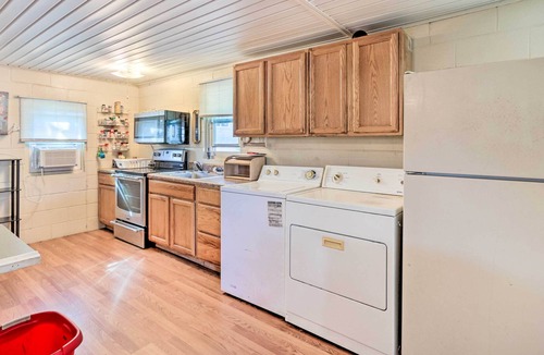 Pineland Cottage | Garnett Cottage < 1 Mi to Savannah River!
