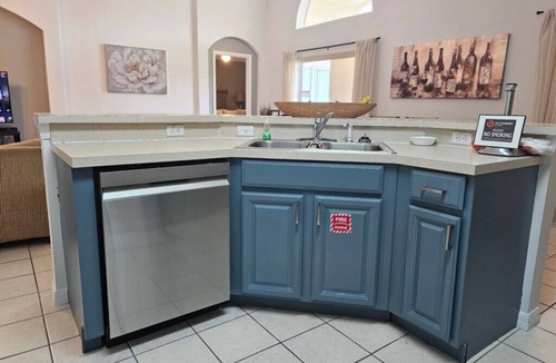 Highgate Park Villa | Gated 4 bed with Pool and Spa close to Disney