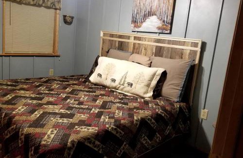 Claxton House | Georgia's Family-Friendly Octagon Cabin Getaway in Claxton