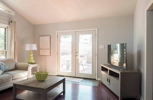 Charlotte House | Getaway on the Greenway