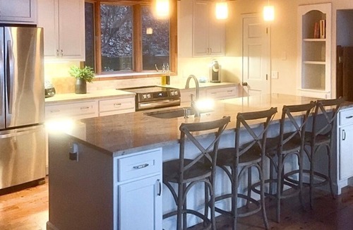 Glenville Cabin | Glenville Lakehouse with Amazing View! 3 bedrooms, elegant & family-friendly!