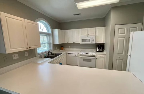 Myrtle Beach Condo | Golf/Beach Retreat in Charming 2-bedroom Condo in Delightful Myrtle Beach