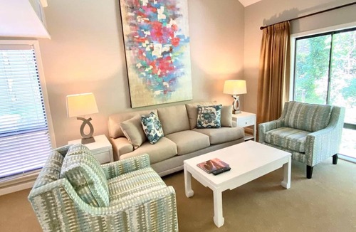 Beach Lagoon House | GOLFER'S DREAM! CLOSE TO BEACH!