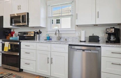 Beach Institute Apartment | Gordon Lane Carriage House
