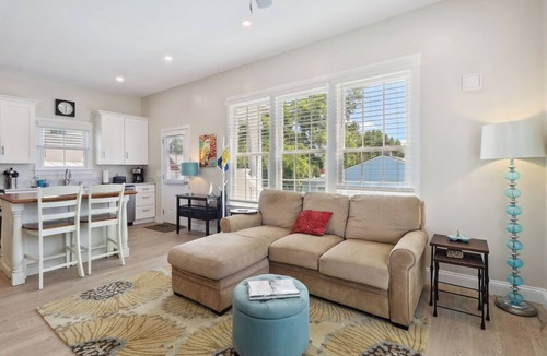 Beach Institute Apartment | Gordon Lane Carriage House