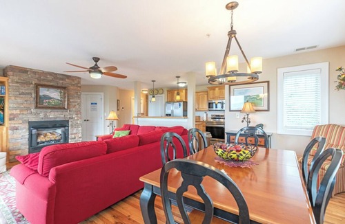 Banner Elk Condo | Grand Oaks RC1- Mountain Condo, Gated Resort, Indoor/Outdoor Pools & Hot Tub