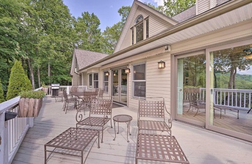 Pisgah Forest House | Grand Pisgah Forest Home on Secluded 5 Acres!