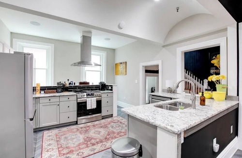 Fan District House | Grand Retreat with VMFA Views + Large Groups