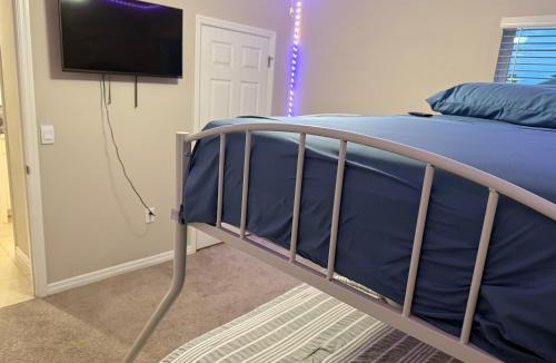 Mariner Ski Chalet | Great location and amenities