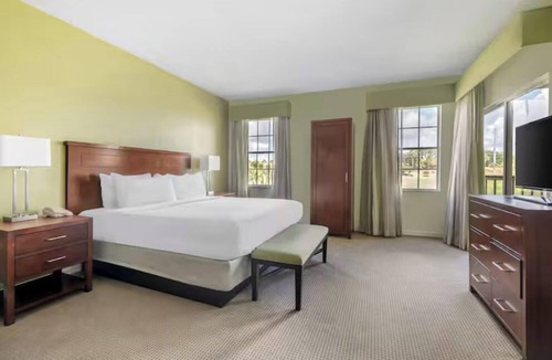 West Kissimmee Hotel | Great Location for Every Adventure! Outdoor Pool, Unit with Kitchen!