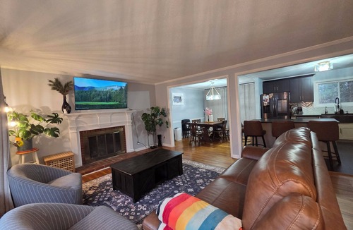 Oak Ridge House | Great location: UT, Windorck, national lab, melton lake park