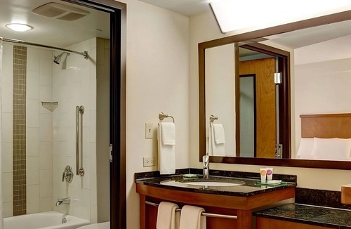 Gwinnett Place Hotel | Great Relaxing Overnight Stay! 4 Comfortable Units! Near McDaniel Farm Park!