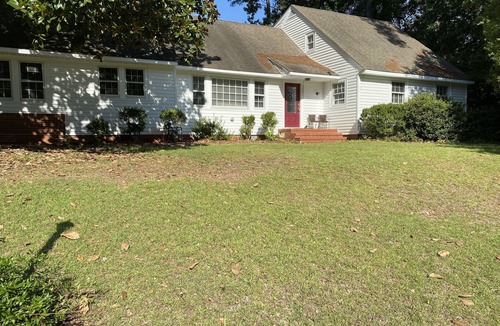 Greenville House | Greenville Classic House. 4 bdrm, 3 bath. Walk to Ecu sporting events. Dogs ok
