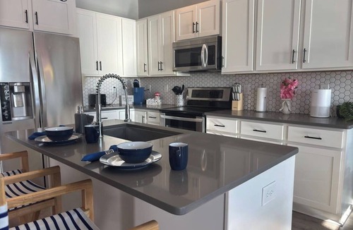 Dunean Apartment | Greenville Gem | Scenic Balcony Views & Free Parkg