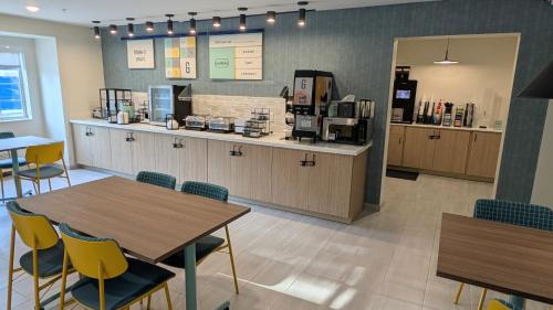 Greenville Hotel | Greenville Pelham Inn by IHG
