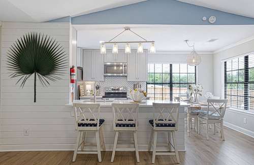 Port Royal House | Gritz & Giggles, Southern Charm Meets Belly Laughs! Close to Parris Island