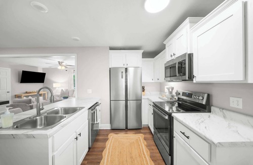 Statesboro House | GSU Getaway, 4BR3BA, spacious pet friendly