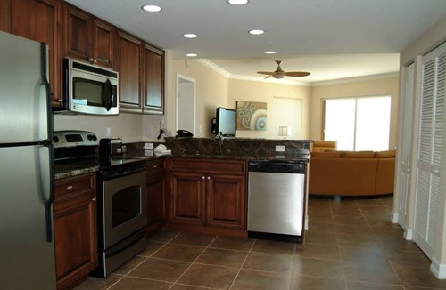 Treasure Island Hotel | Gulf Coast Condo Retreat | Walk to Beach & Local Dining l 3 Units of 2BR Suites