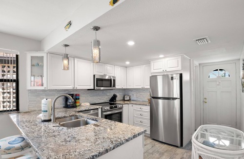 St. Pete Beach Hotel | Gulf Winds Beach Resort