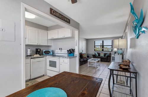 St. Pete Beach Hotel | Gulf Winds Beach Resort