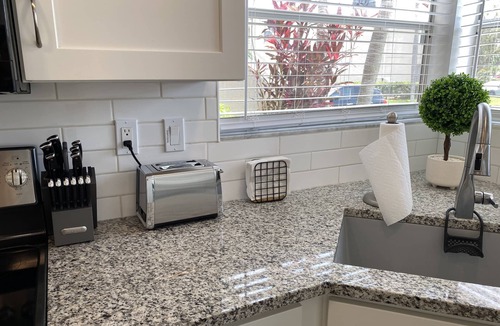 Isla del Sol Condo | GULFER'S PARADISE Modern 1st Floor Condo, Golf & Water View, 5min to StPeteBeach