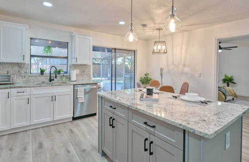 Bloomingdale House | Gym & Game Room | Modern SUNNY RETREAT