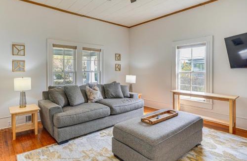 Wendell House | Half-Mi to Dtwn Wendell! 60s Farmhouse w/Fire Pit