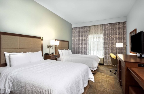 Florence Hotel | Hampton Inn & Suites Florence Center