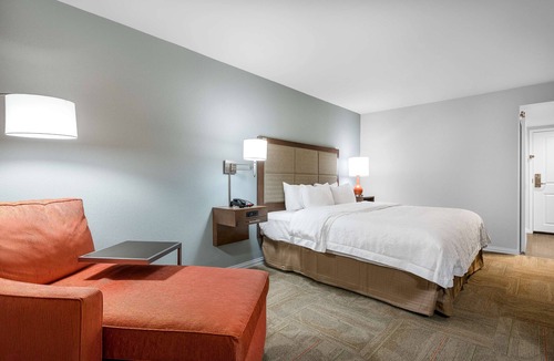 Florence Hotel | Hampton Inn & Suites Florence Center