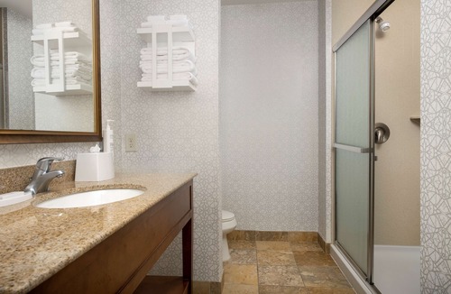 Holly Springs Hotel | Hampton Inn & Suites Holly Springs