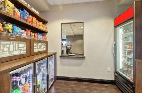 Apopka Hotel | Hampton Inn & Suites Orlando-Apopka
