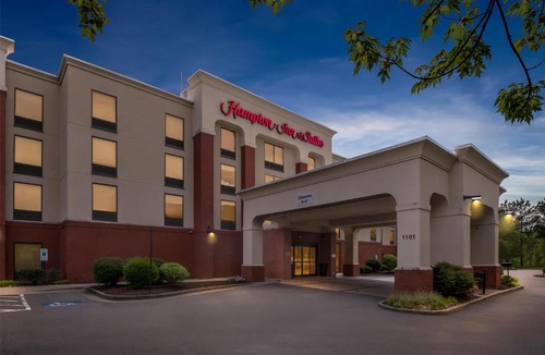 Glen Allen Hotel | Hampton Inn & Suites Richmond/Virginia Center