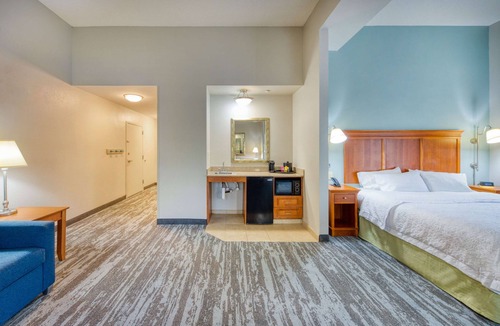 Wilmington Hotel | Hampton Inn Wilmington - University Area/Smith Creek Station