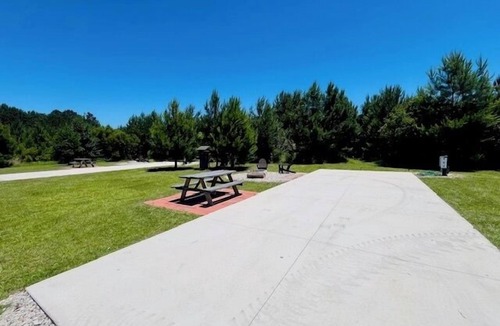 Conway RV Rental | Happy Hen RV Site 2 on Private Estate