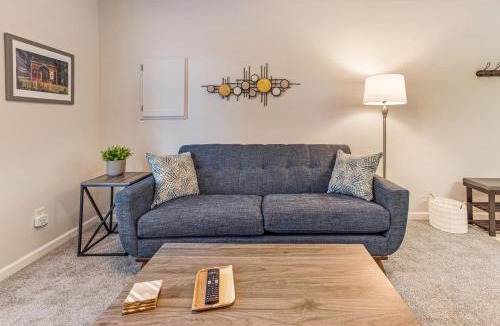 Dixon Park Apartment | Happy Times on Park Carriage by Lucky Savannah