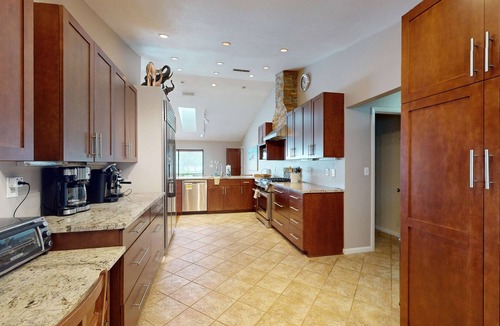 St. Petersburg House | Harbor Isle Waterfront Retreat Home Office and Private Pool Kayaks and Canoe