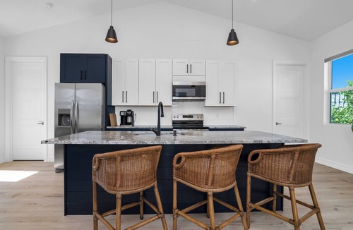 Goodland House | Harbor Place Boathouse, BRAND NEW, Open, on stilts, ocean front