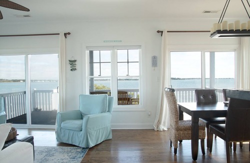 Oak Hammock House | Harkers Hideaway - Waterfront Home with Private Dock & Private Beach