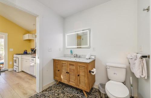 North Charlotte House | Harry's Tea House - Cozy Tiny Home near Noda