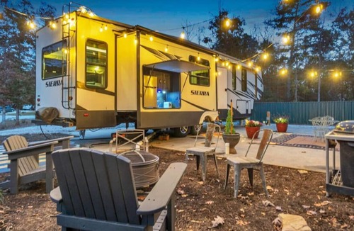 Pickens House | Have a 5th- Table Rock SC Glamping