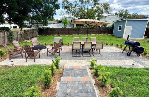 Pine Hills House | Haven Retreat-Universal