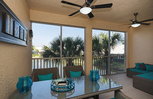 Naples House | HAWK'S NEST 202 - Luxurious Remodeled Fiddler's Creek Coach Home