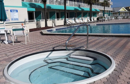 Lenox Park Condo | HBR 507 luxury beach view condo with pool, hot tub and more.