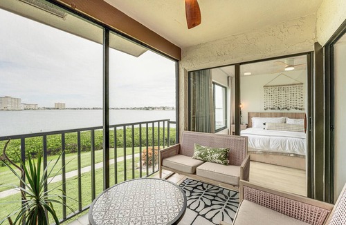 Palma del Mar Condo | Heated Pool Access: Bayfront Isla Del Sol Condo