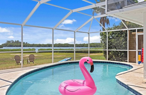 Whitney Beach House | Heated Pool, Bay Views & Kayak Launch — 6 Guests