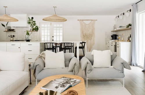 Central Beach House | Heated Pool - Dog Friendly - Putting Green - EV