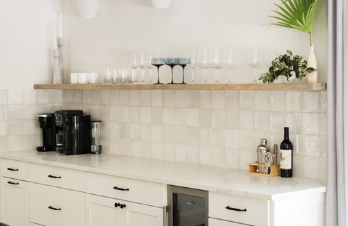 Central Beach House | Heated Pool - Dog Friendly - Putting Green - EV