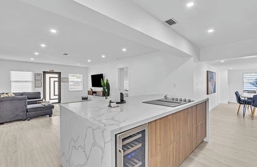 River Oaks House | *Heated Pool Family Retreat Home 4BR/3BA!